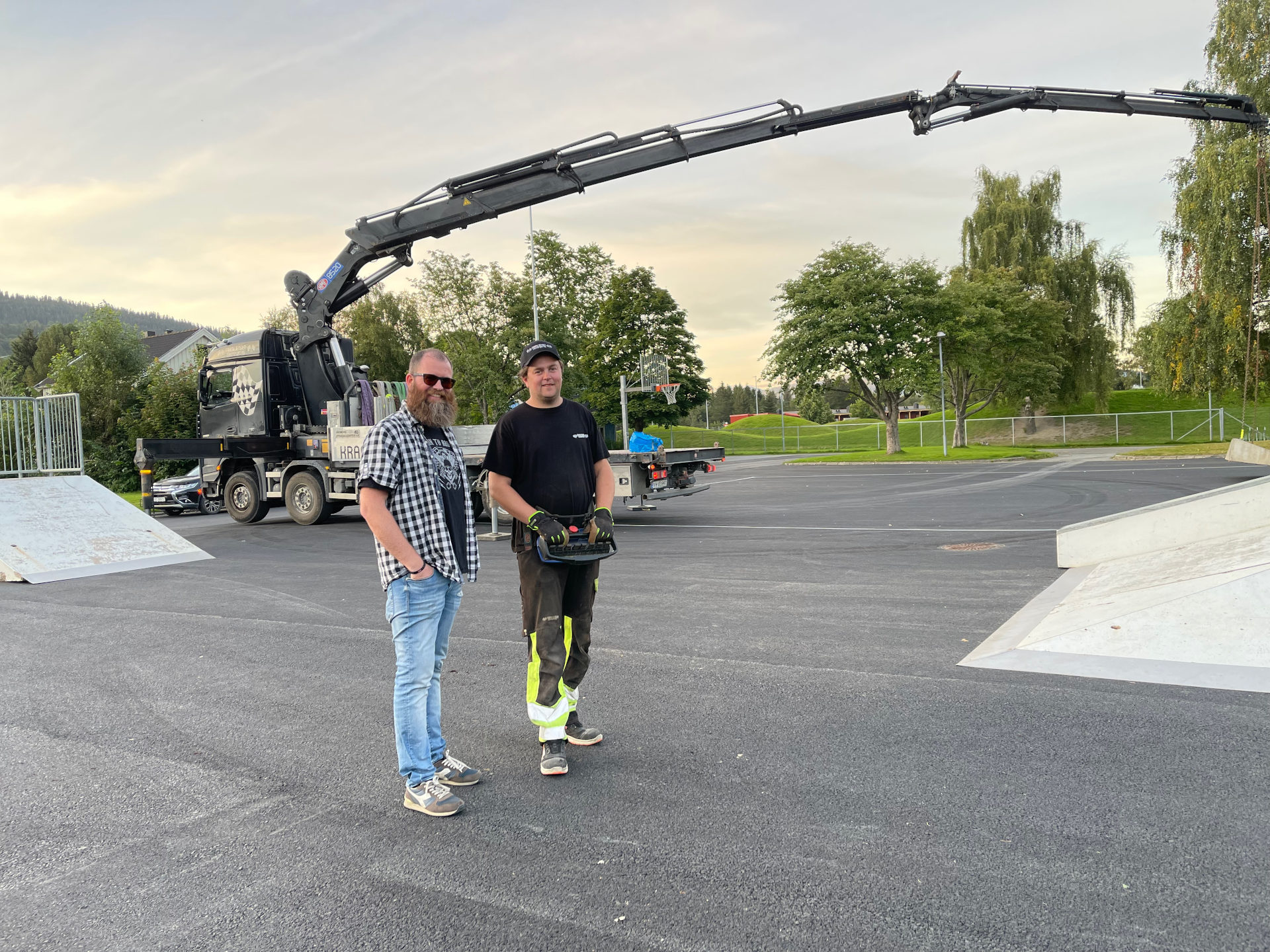 Takk til Joakim Kolstad og Rolf Høiseth for hjelp til elementplassernig.